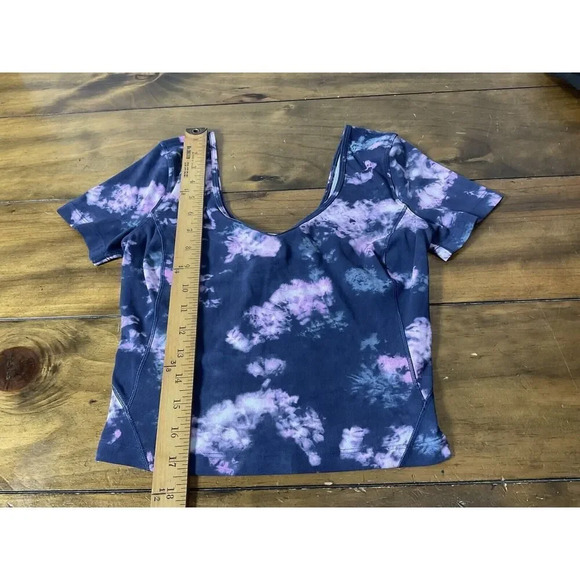 Lululemon Align Tee Nulu Slim Fit Cropped Length Size 4 CZBM 10701 - Picture 3 of 7